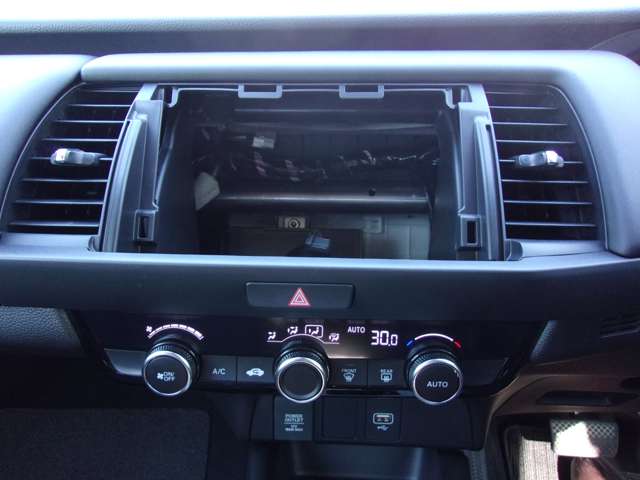 U00047695903_15_002.jpg