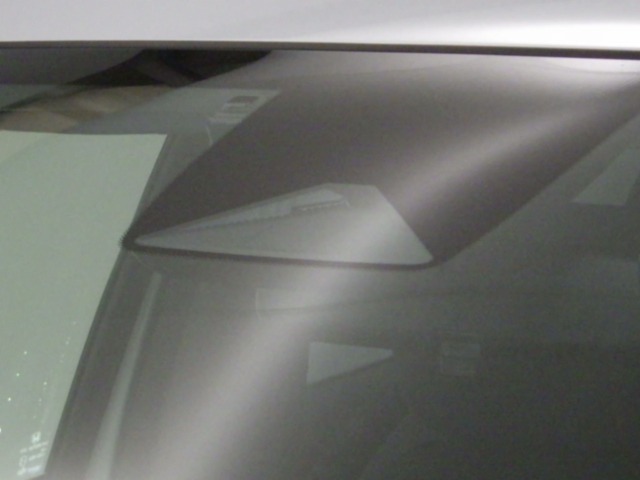 UZ0048259262_1_001.jpg