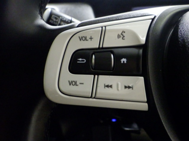 UZ0048554311_9_002.jpg