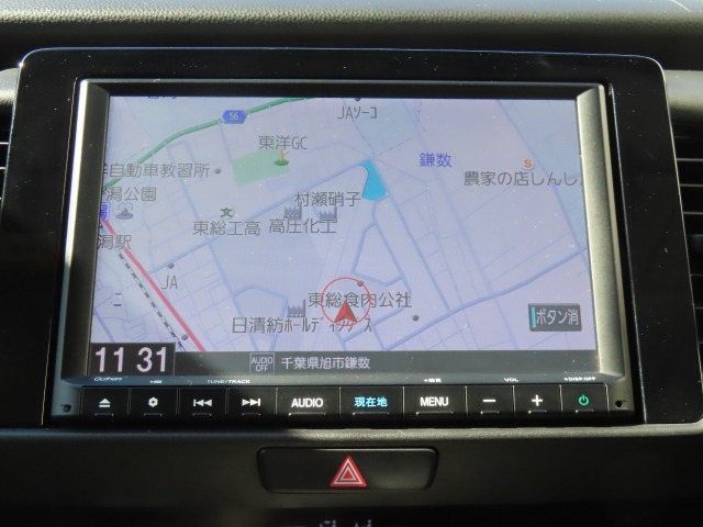 UZ0048089728_5_001.jpg