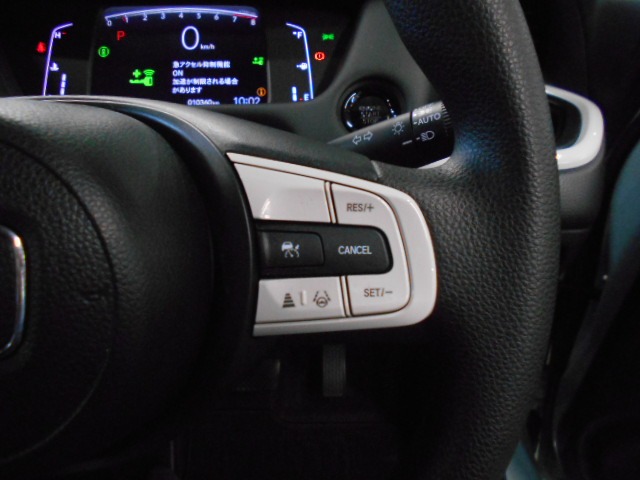 UZ0047652785_10_001.jpg