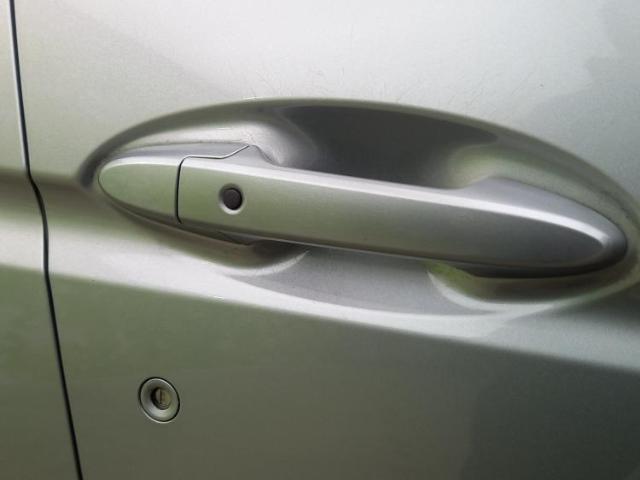 UZ0048272233_50_001.jpg