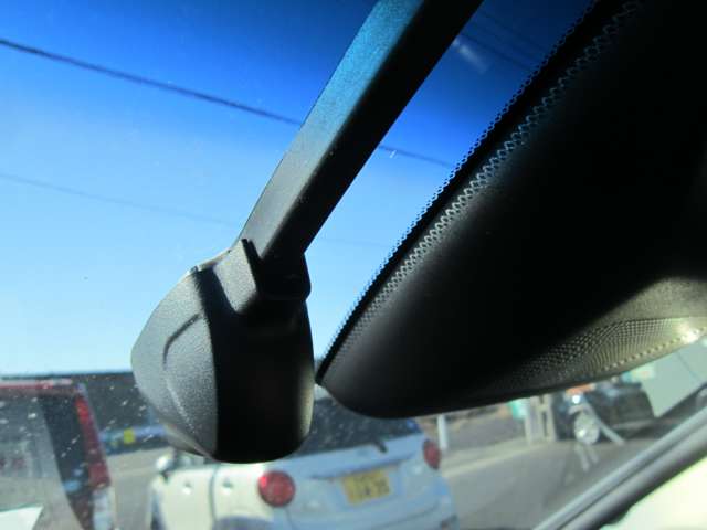 U00047452047_30_001.jpg