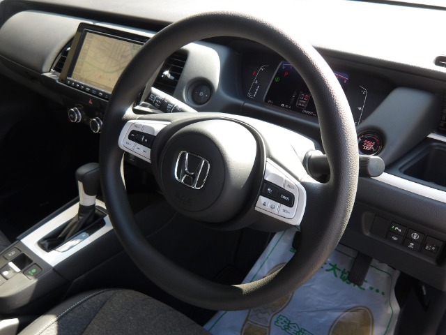 UZ0048542348_13_001.jpg