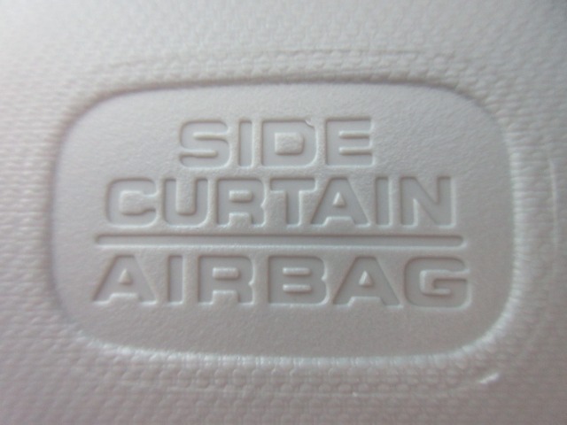 UZ0048444779_11_003.jpg