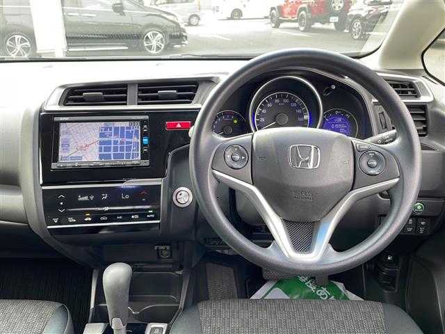 UZ0047123856_34_001.jpg