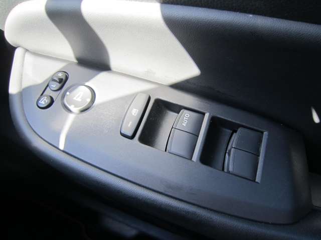 U00047545184_45_002.jpg