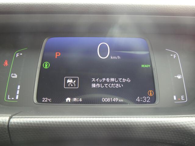 UZ0047208016_13_001.jpg