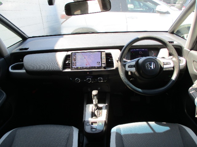 UZ0048375574_9_001.jpg