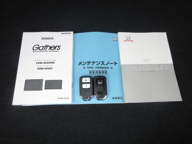 UZ0048288698_18_001.jpg