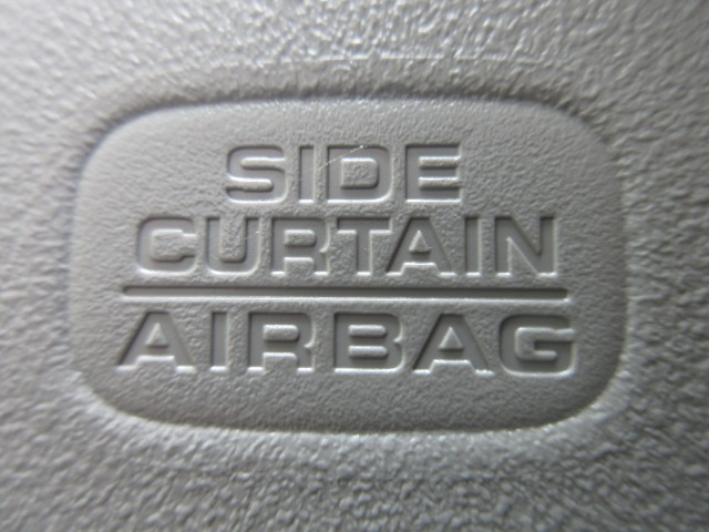 UZ0048288698_9_001.jpg