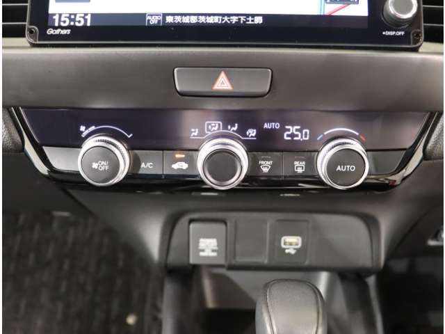 UZ0048541107_43_001.jpg