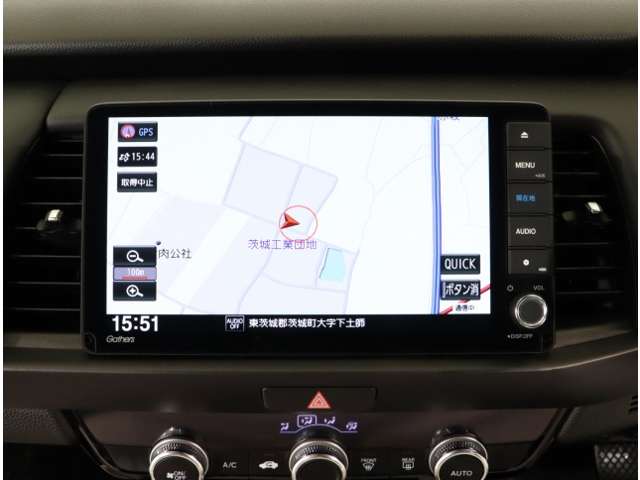 UZ0048541107_4_001.jpg