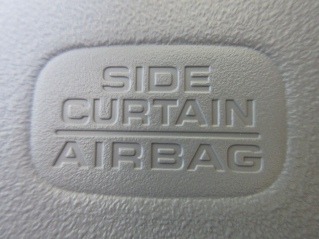 UZ0048159074_30_001.jpg