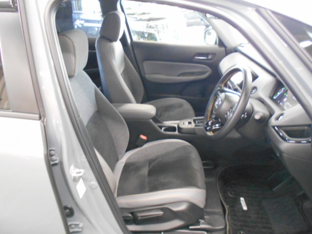 UZ0048236360_10_003.jpg
