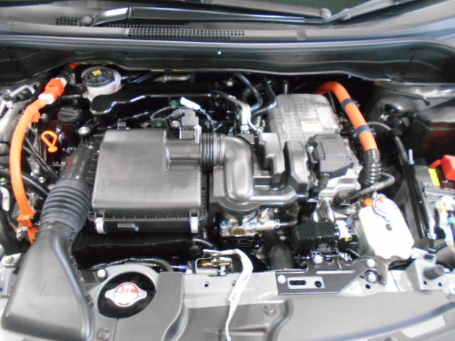 UZ0048236360_33_003.jpg