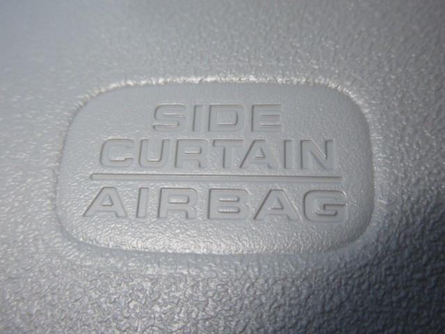 UZ0047886920_15_002.jpg