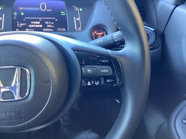 UZ0048078459_9_002.jpg