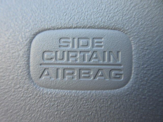 UZ0048155138_11_002.jpg