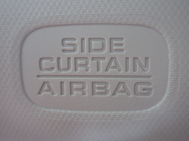 UZ0047791676_11_003.jpg