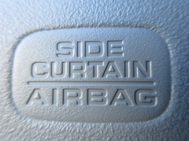 UZ0047996226_17_004.jpg