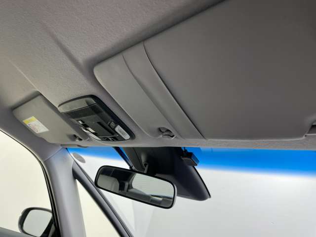 UZ0048491965_42_003.jpg