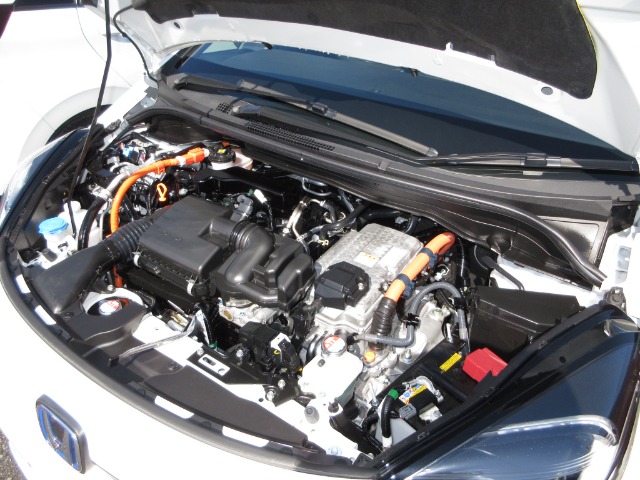 UZ0048395337_34_002.jpg
