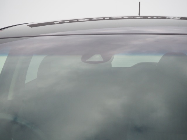 UZ0048454112_3_001.jpg