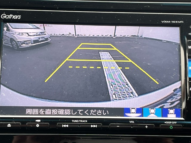 UZ0048524421_7_001.jpg