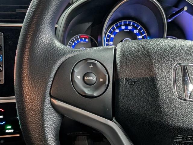 UJ0048529680_19_001.jpg
