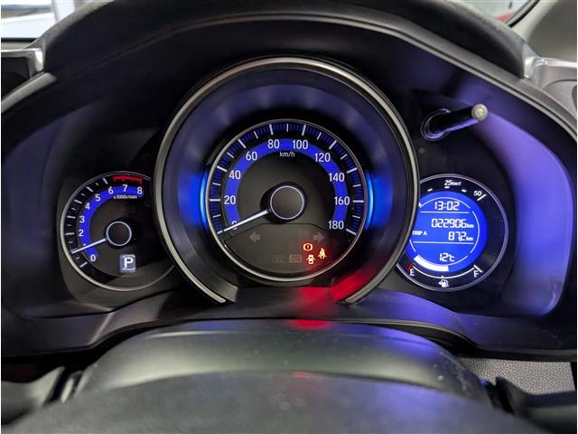 UJ0048529680_32_001.jpg