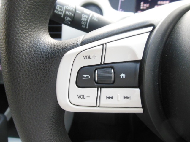 UZ0048417397_13_001.jpg