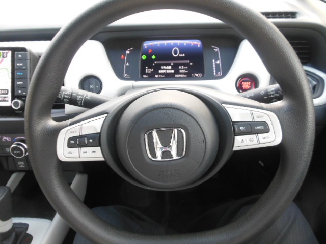 UZ0048417397_7_001.jpg