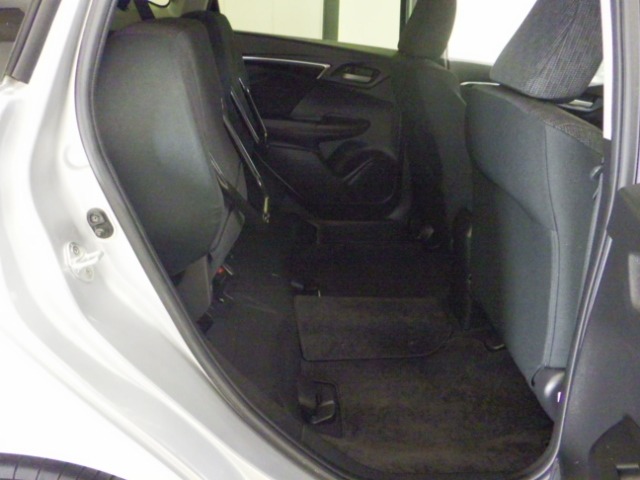 UZ0048540248_11_002.jpg