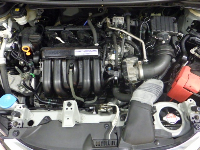 UZ0048540248_31_002.jpg