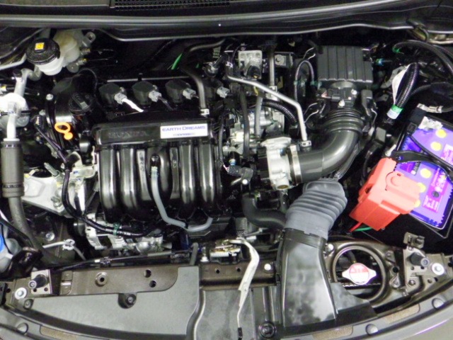UZ0047911880_38_001.jpg