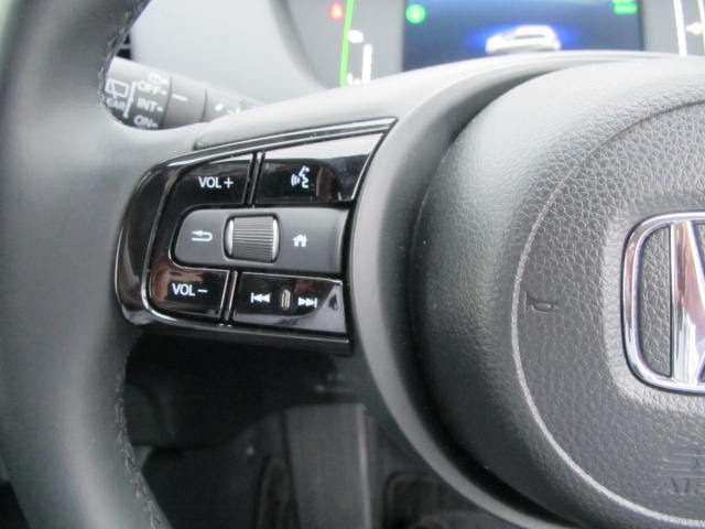 UZ0046996696_11_002.jpg