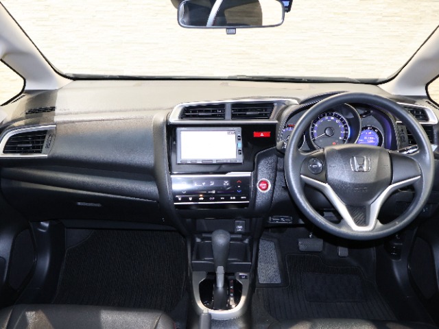 UZ0048544910_12_001.jpg
