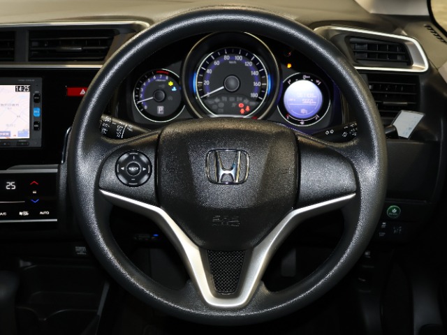 UZ0048544910_13_001.jpg