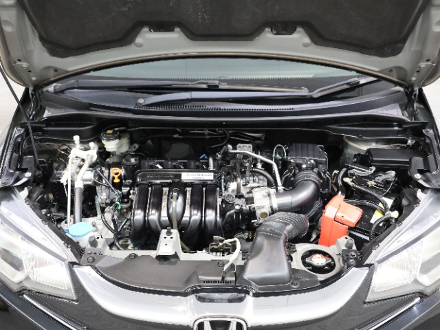 UZ0048544910_36_001.jpg