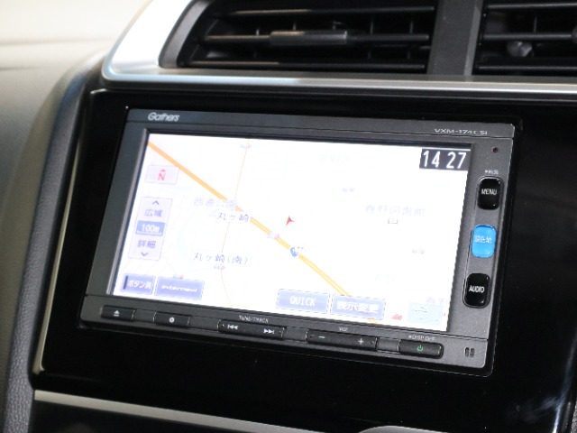 UZ0048544910_3_001.jpg