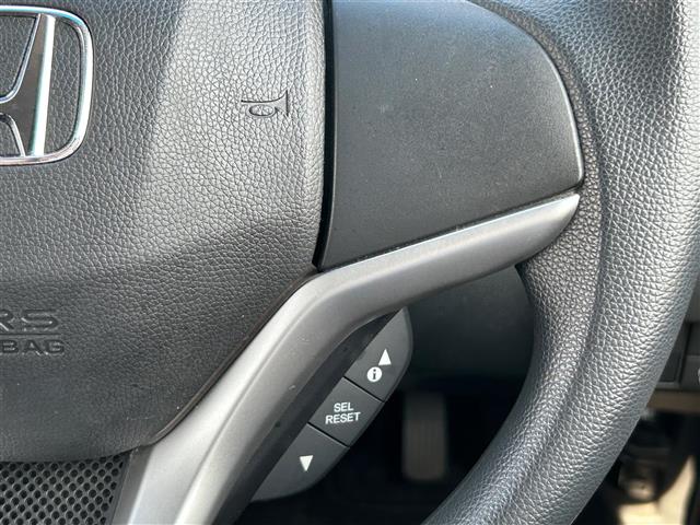 UZ0048433456_42_002.jpg
