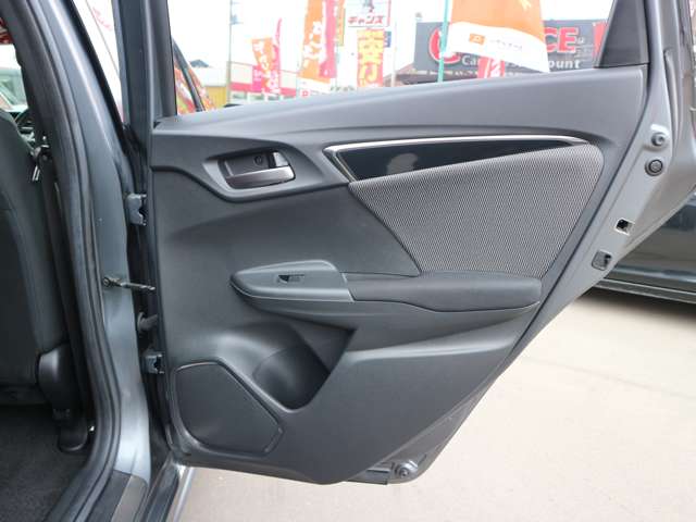 U00047269660_15_002.jpg