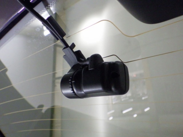 UZ0048004665_4_001.jpg