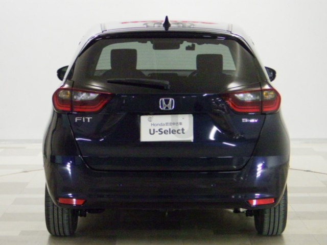 UZ0048004665_9_001.jpg