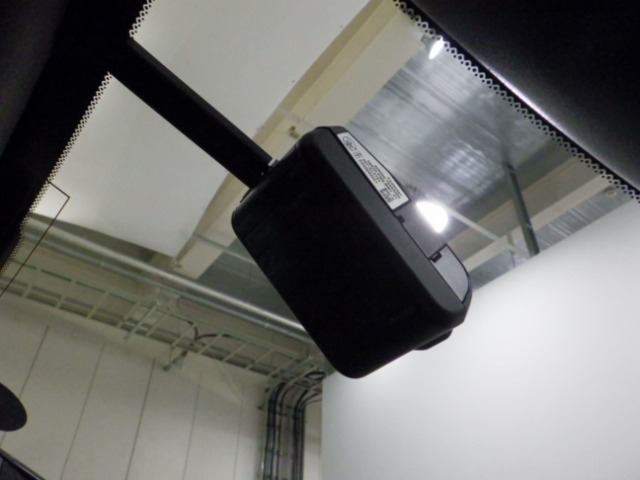 UZ0048417431_3_001.jpg