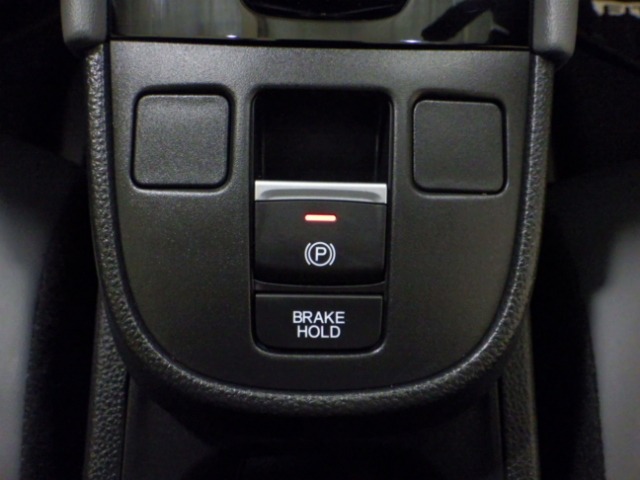 UZ0048417431_41_001.jpg