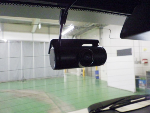UZ0048417431_4_001.jpg