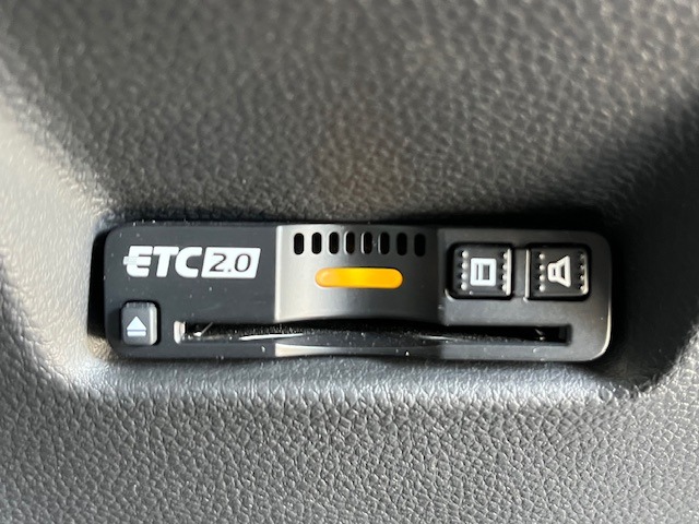 UZ0048170486_8_001.jpg
