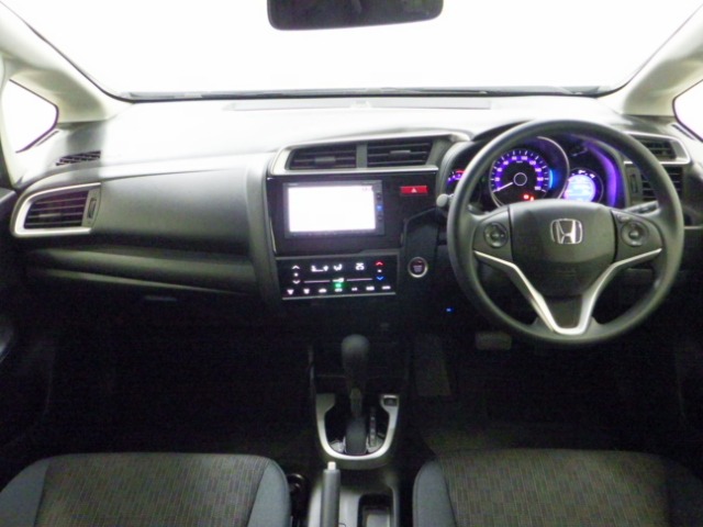 UZ0048085167_15_001.jpg